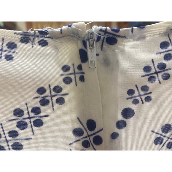 VTG 1960s Handmade Womens SMALL White/Blue Sleeveless A-Line DRESS Poly - Picture 16 of 16